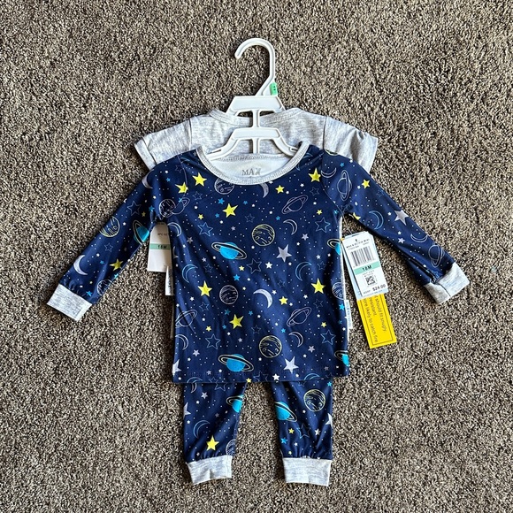 Max & Olivia Other - NEW! Max & Olivia Mini 3 Piece - Galaxy Printed Pajamas, Toddler Boy Size 18mons